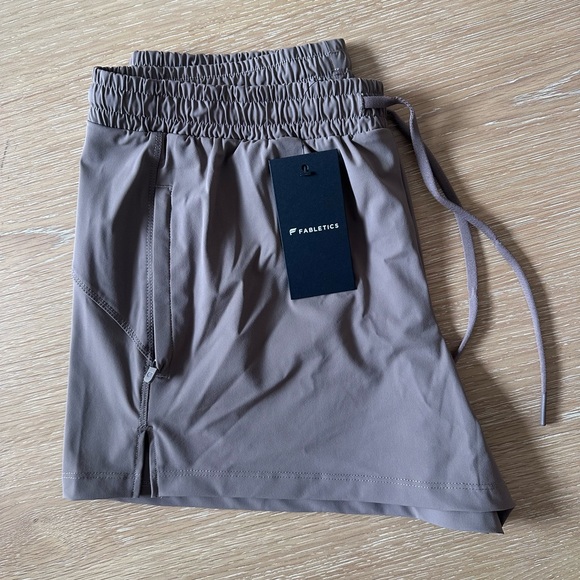 Fabletics All Day Shorts - Picture 5 of 5